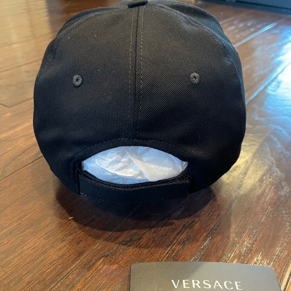 NWT Brand New Versace Black Logo Baseball Cap Women’s 57 - Picture 7 of 11